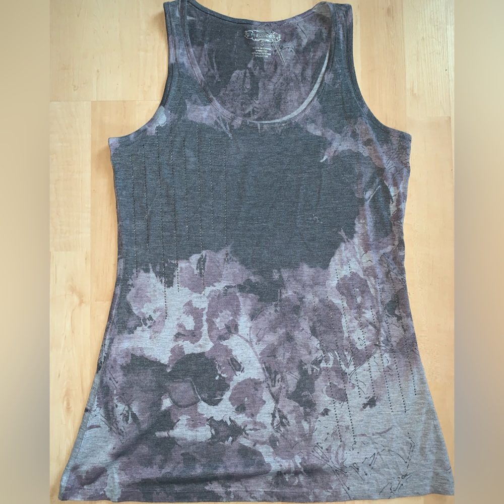 Maurices top